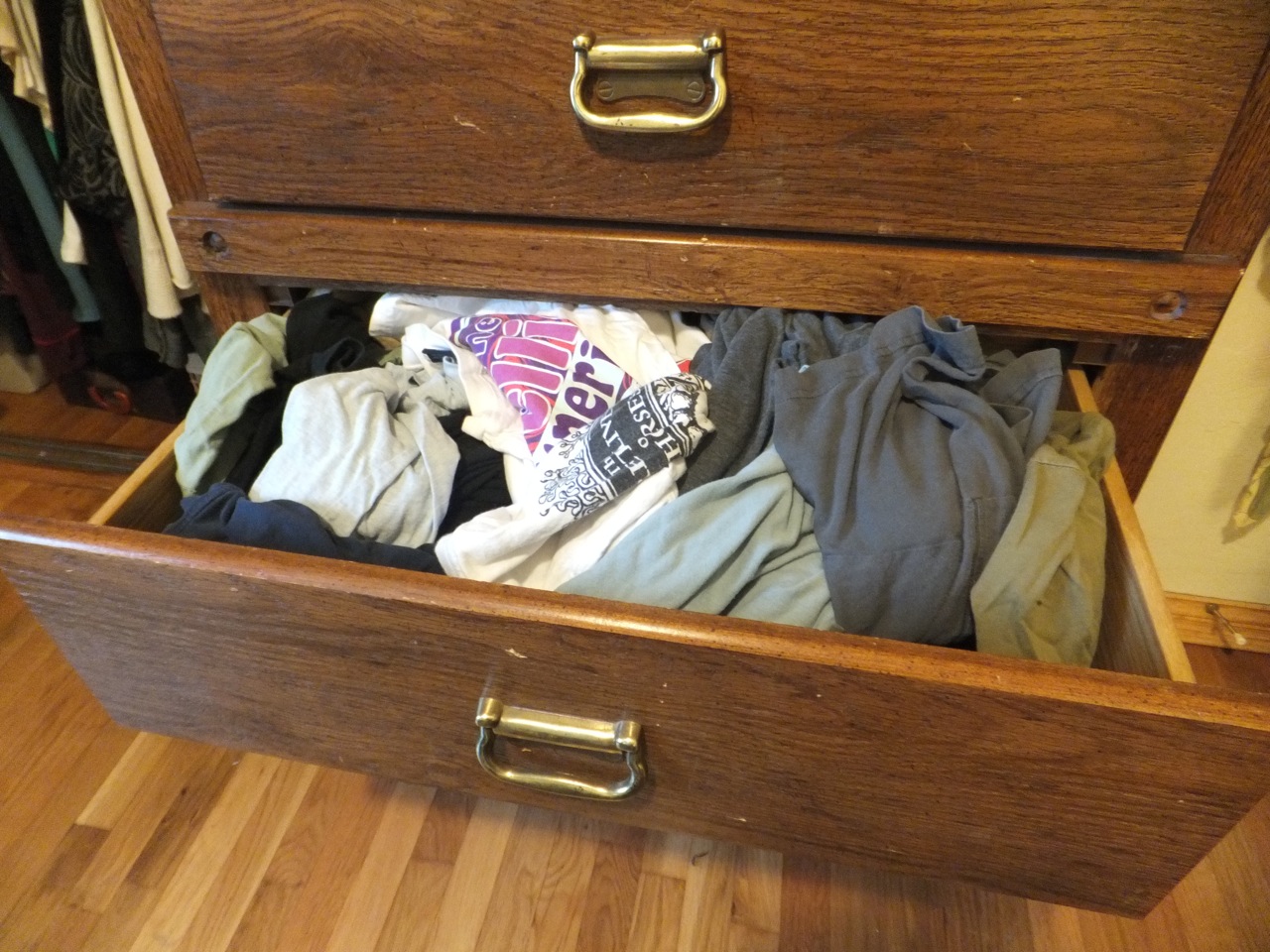 How To Fold Organize T-Shirts - Bella Organizing